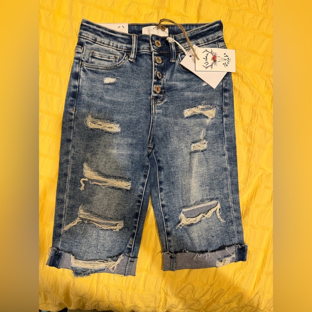 NWT - VERVET Distressed Blue Denim Shorts Women's XS